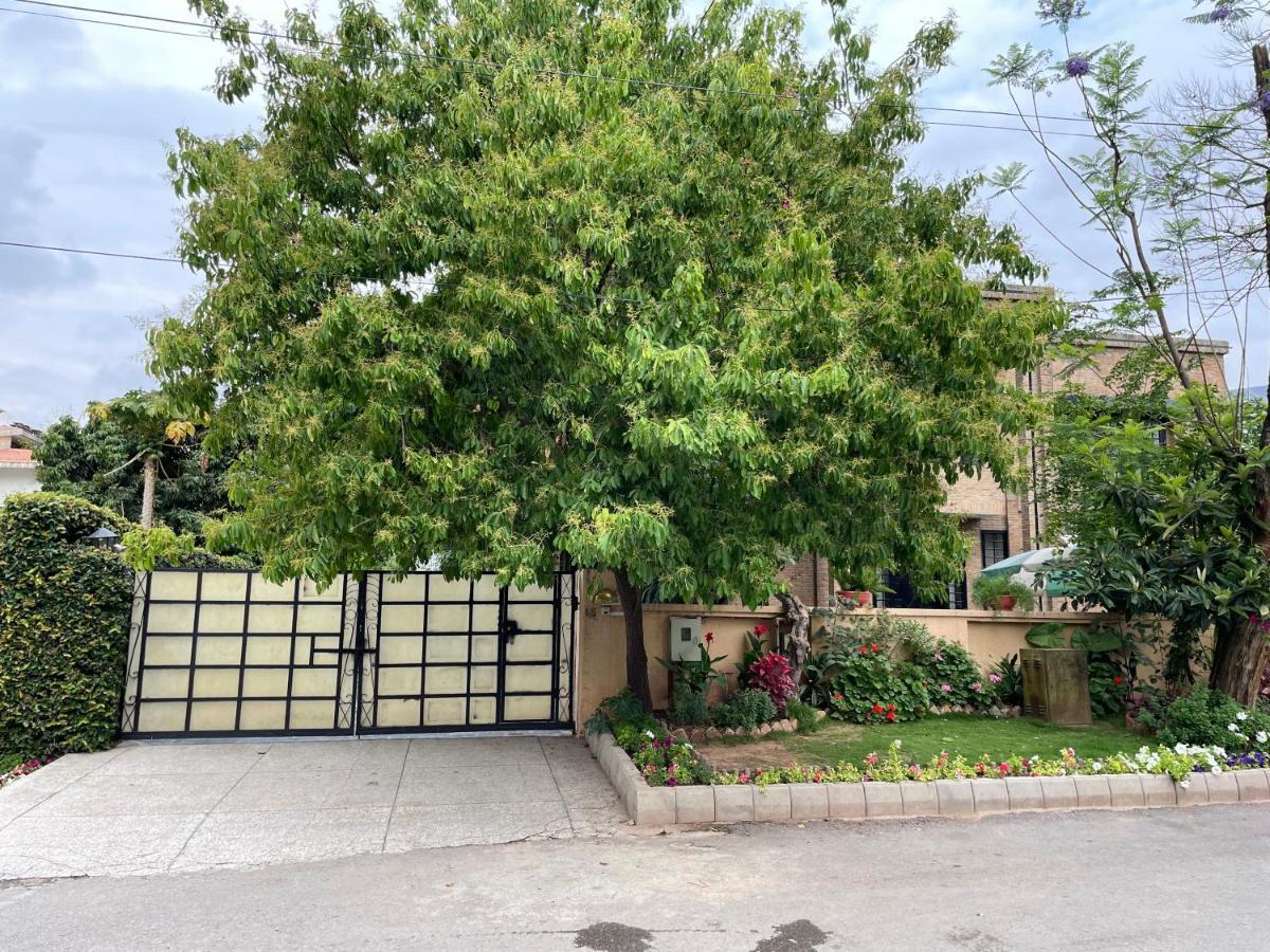 Riviera Courtyard Guest House Islamabad Exterior foto